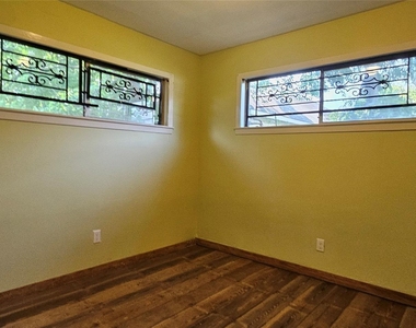 3610 Dennis Street - Photo Thumbnail 8