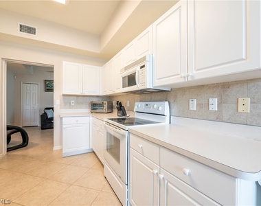 15150 Royal Windsor Lane - Photo Thumbnail 9