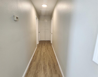 138 W Marion - Photo Thumbnail 13