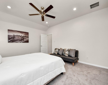 14967 Eagle Feather Drive - Photo Thumbnail 34