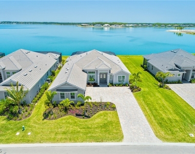 18837 Wildblue Boulevard - Photo Thumbnail 1