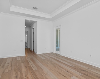 18837 Wildblue Boulevard - Photo Thumbnail 20