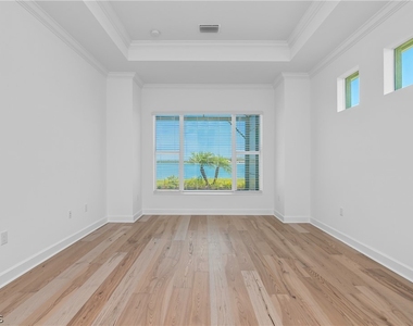 18837 Wildblue Boulevard - Photo Thumbnail 19