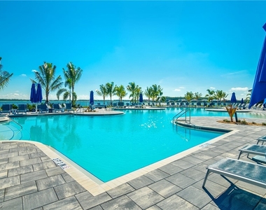 18837 Wildblue Boulevard - Photo Thumbnail 41