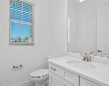 18837 Wildblue Boulevard - Photo Thumbnail 17