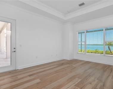 18837 Wildblue Boulevard - Photo Thumbnail 18