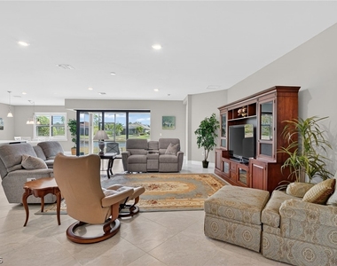 11279 Thurston Chase - Photo Thumbnail 4