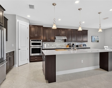 11279 Thurston Chase - Photo Thumbnail 12