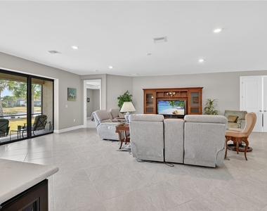 11279 Thurston Chase - Photo Thumbnail 6