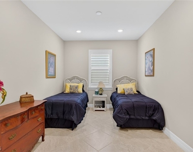 11279 Thurston Chase - Photo Thumbnail 25
