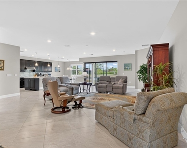 11279 Thurston Chase - Photo Thumbnail 3