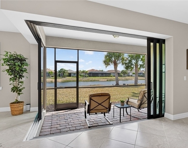 11279 Thurston Chase - Photo Thumbnail 16