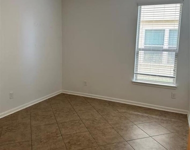 4219 Kendall Rock Lane - Photo Thumbnail 7
