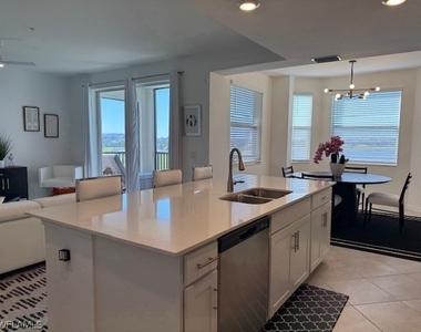 5715 Double Eagle Circle - Photo Thumbnail 6