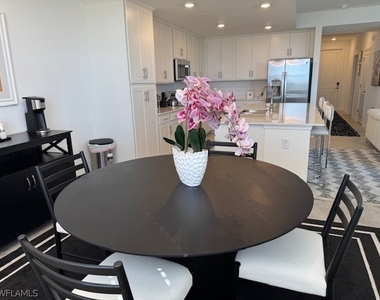 5715 Double Eagle Circle - Photo Thumbnail 8