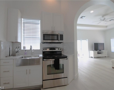 11002 Vanderbilt Drive - Photo Thumbnail 37