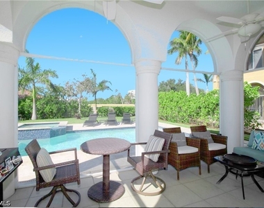 11002 Vanderbilt Drive - Photo Thumbnail 12
