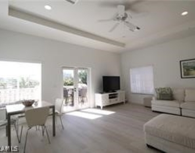 11002 Vanderbilt Drive - Photo Thumbnail 7