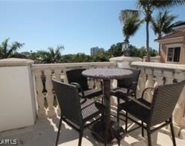 11002 Vanderbilt Drive - Photo Thumbnail 24