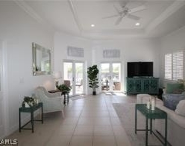 11002 Vanderbilt Drive - Photo Thumbnail 9