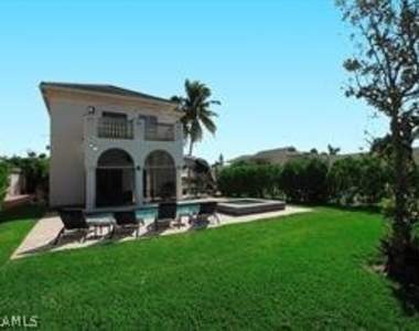 11002 Vanderbilt Drive - Photo Thumbnail 3