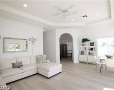 11002 Vanderbilt Drive - Photo Thumbnail 23