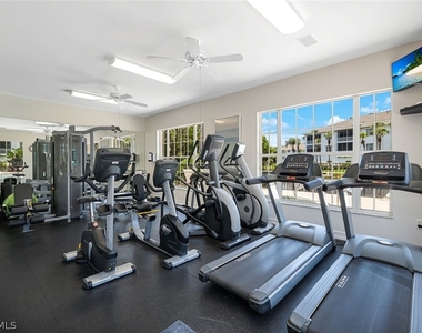 795 Bentwater Circle - Photo Thumbnail 21