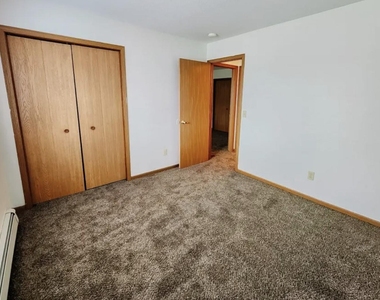 125 W Harrington Road - Photo Thumbnail 8