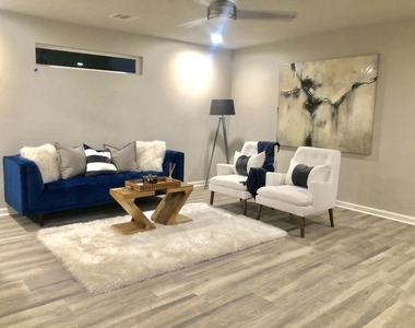 4407 Bryan Avenue - Photo Thumbnail 4