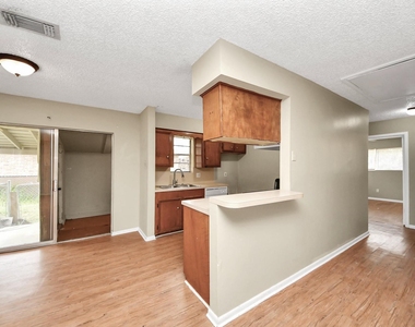 1006 Perry Street - Photo Thumbnail 29