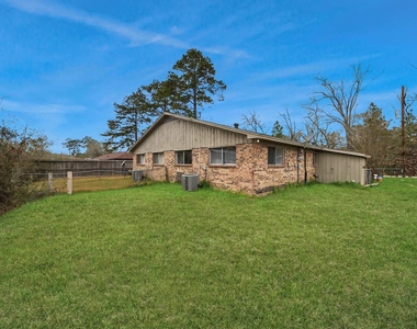 1006 Perry Street - Photo Thumbnail 38