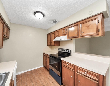 1006 Perry Street - Photo Thumbnail 21