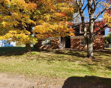 907 S State Street - Photo Thumbnail 5