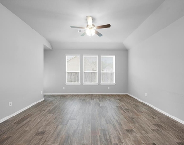 3137 Dunsmore Manor Court - Photo Thumbnail 16