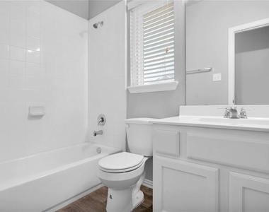 3137 Dunsmore Manor Court - Photo Thumbnail 20