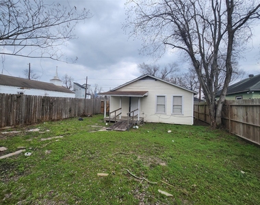 3206 Anita Street - Photo Thumbnail 15