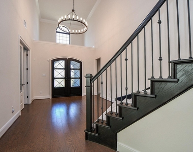 8526 Tombron Grove Road - Photo Thumbnail 4