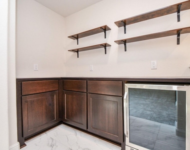 8526 Tombron Grove Road - Photo Thumbnail 24
