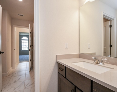 8526 Tombron Grove Road - Photo Thumbnail 41