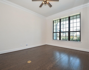 8526 Tombron Grove Road - Photo Thumbnail 8