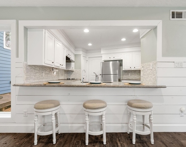 3203 Poe Drive - Photo Thumbnail 14