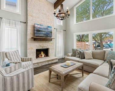 3203 Poe Drive - Photo Thumbnail 5