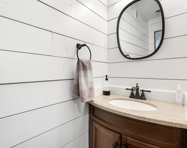 3203 Poe Drive - Photo Thumbnail 16