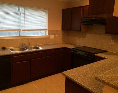 16826 Rippling Mill Drive - Photo Thumbnail 13