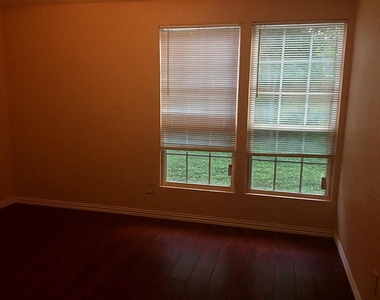 16826 Rippling Mill Drive - Photo Thumbnail 12