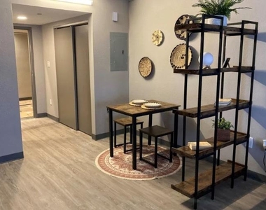 4205 Hatch Boulevard - Photo Thumbnail 7