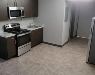 4205 Hatch Boulevard - Photo Thumbnail 4