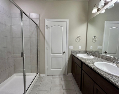 12626 Alta Vista - Photo Thumbnail 6