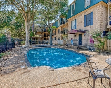4515 Briar Hollow Place - Photo Thumbnail 14