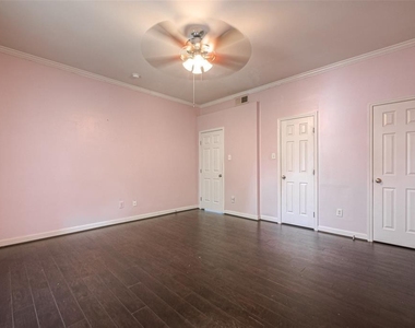 4515 Briar Hollow Place - Photo Thumbnail 10